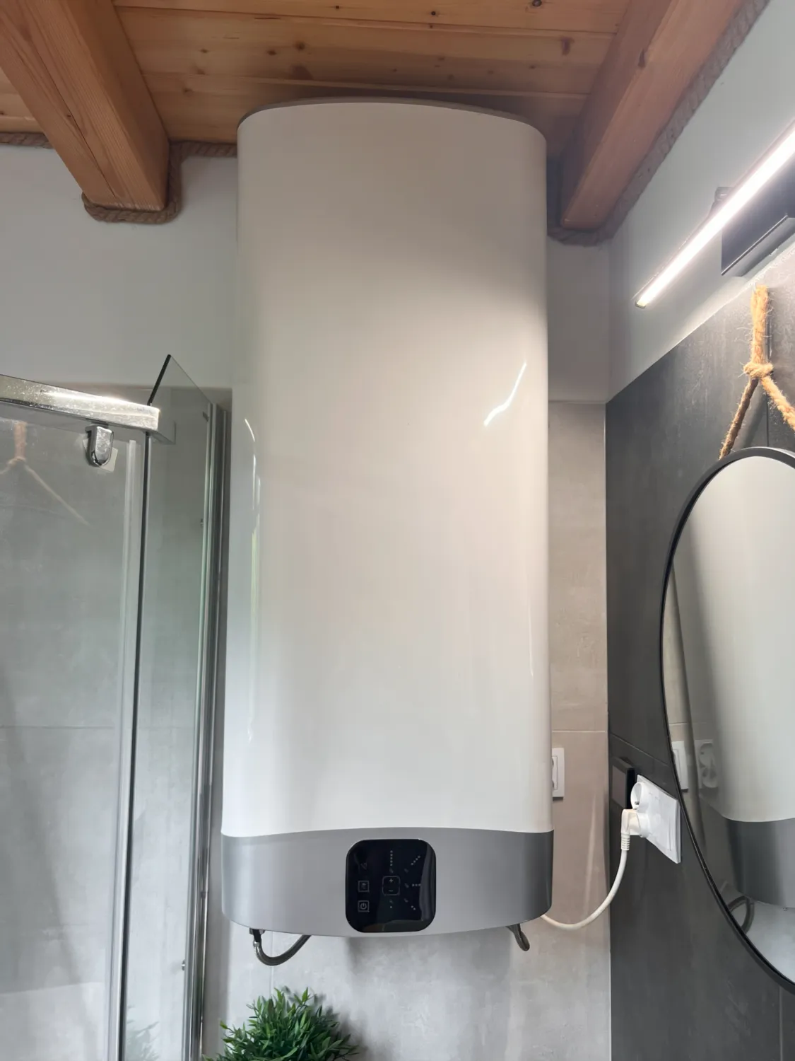 Chauffe eau electrique HG Habitat Plombier Chauffagiste en Ariege 2