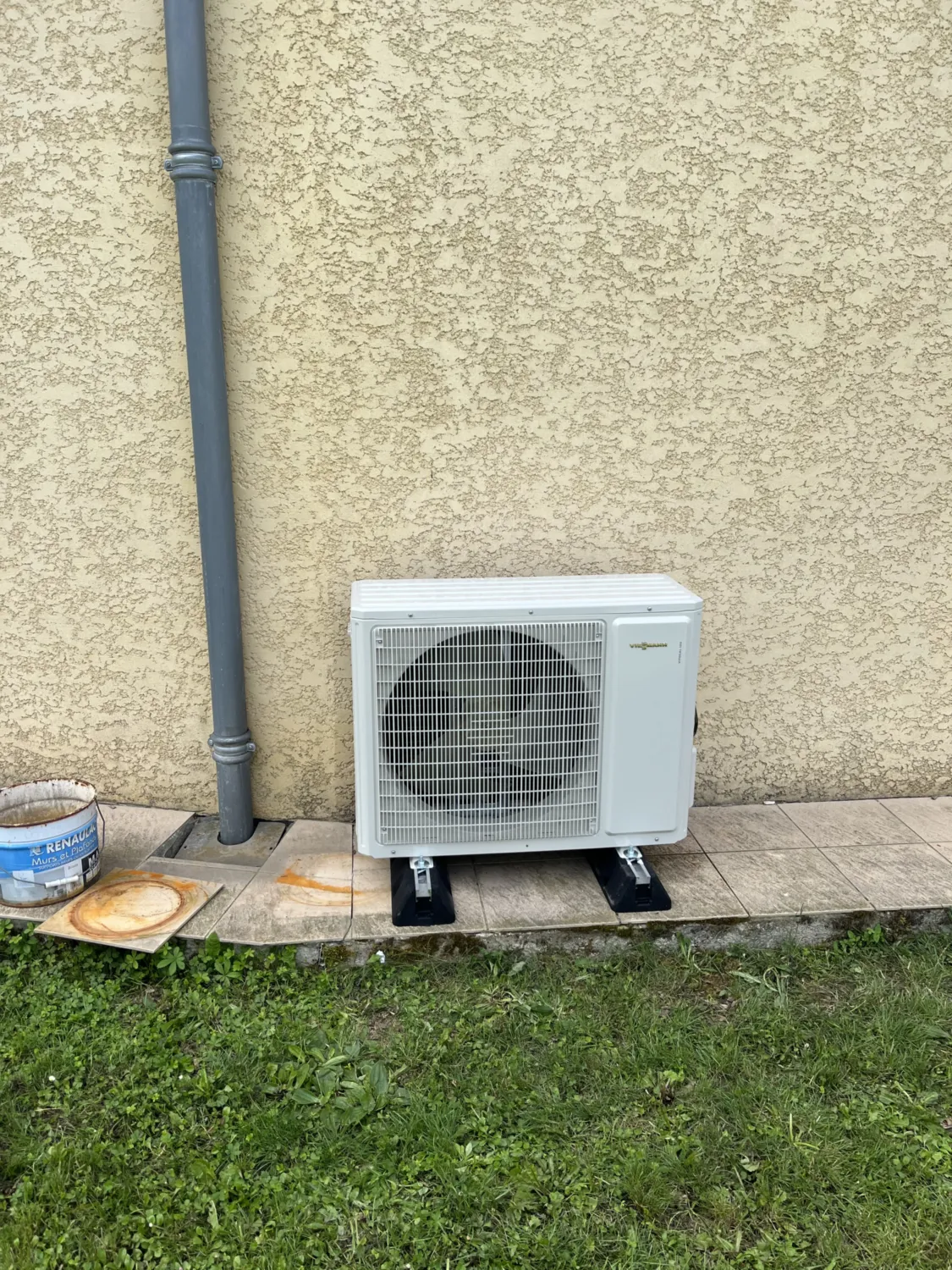 Réalisations - climatisation réversible- installation-pompe-a-chaleur-air-air-viessmann-maison-foix - HG Habitat